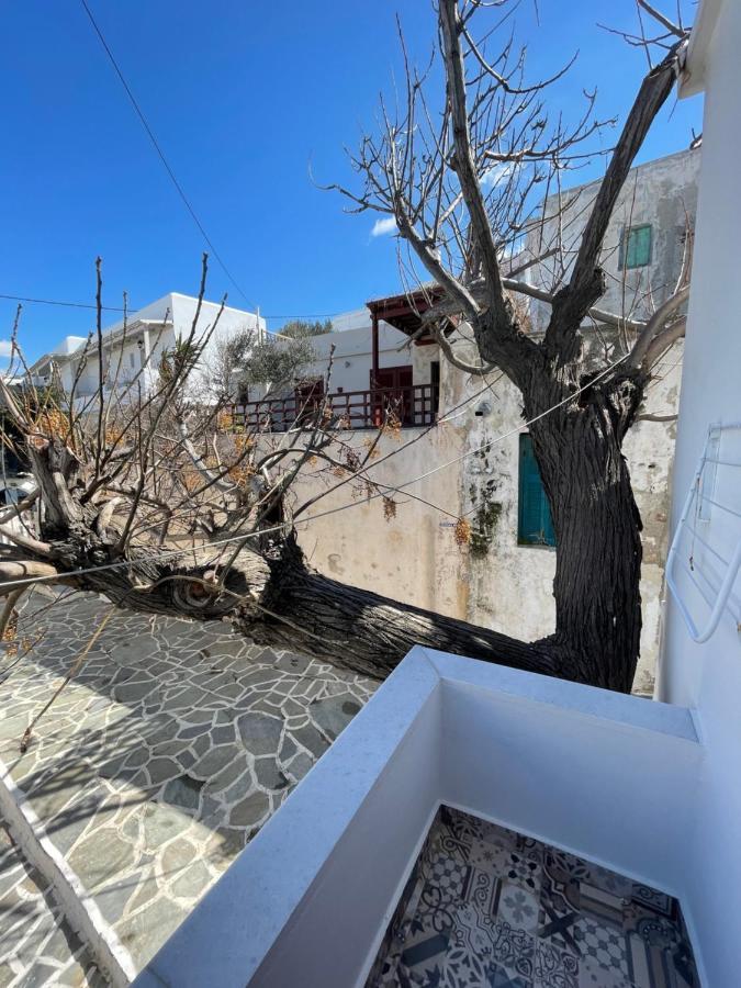 Hotel Burgos Barrio Naxos City Exterior foto